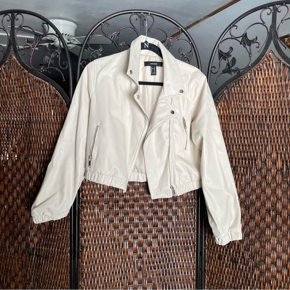 Forever 21 Jackets & Blazers - Forever 21 cream colored cropped faux leather jacket